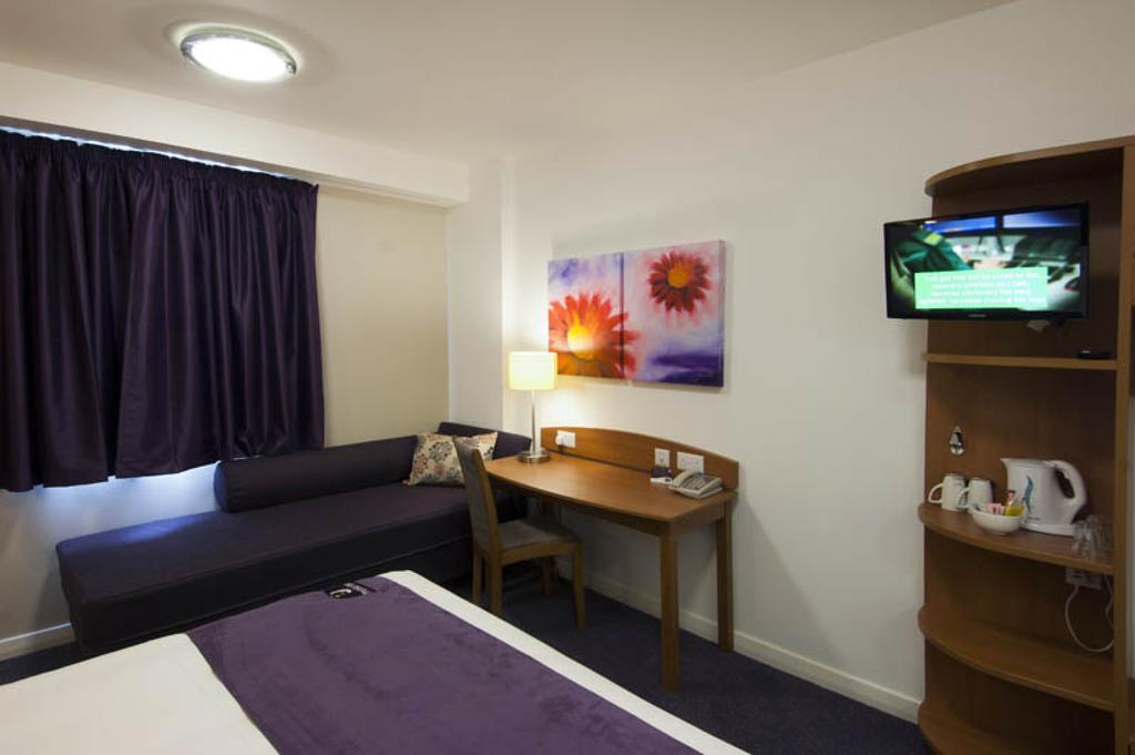 Premier Inn Sunbury - Kempton Park Zimmer foto